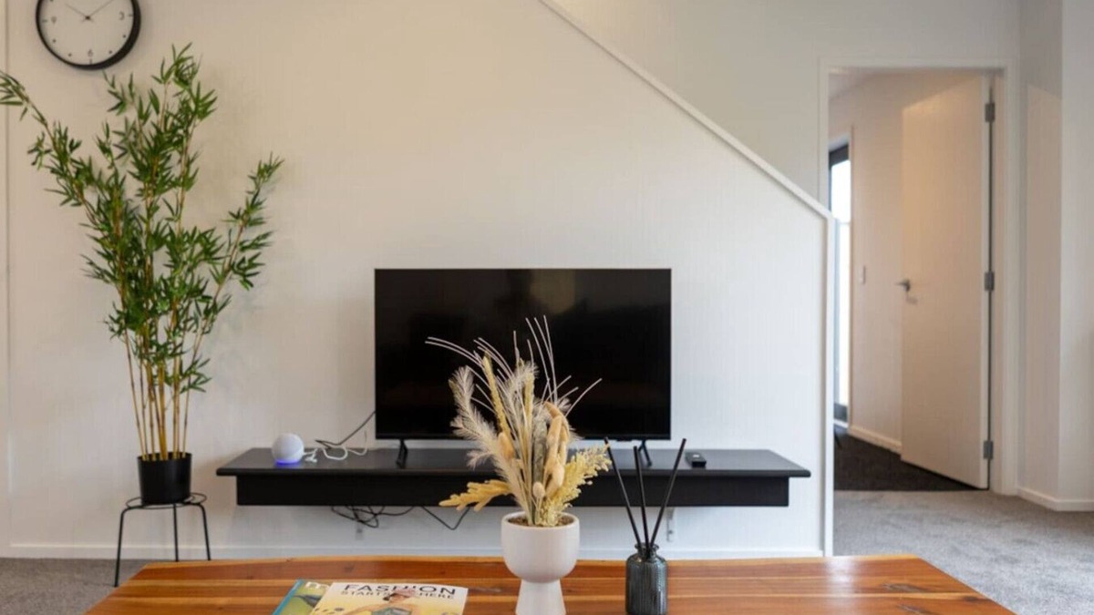 Trentham House | Trentham Jewel: Stylish 2-BR Retreat