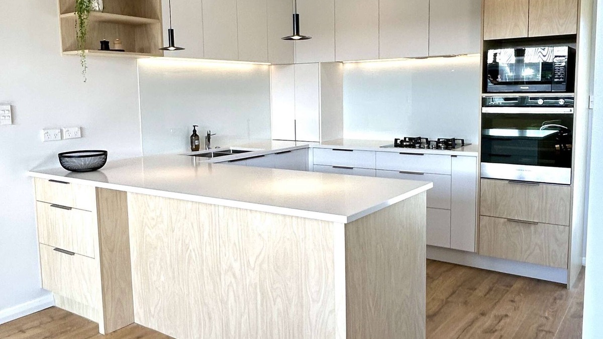 Blenheim Apartment | Tresco Apartments: Luxury 2 Bedroom Apartment with Garden View