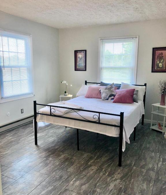 Bloomington House | Trestle Creek Farm- farmhouse suite