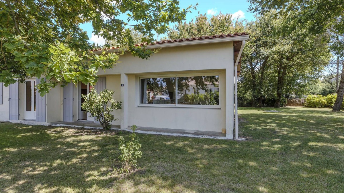Medis House | Tribord by Interhome
