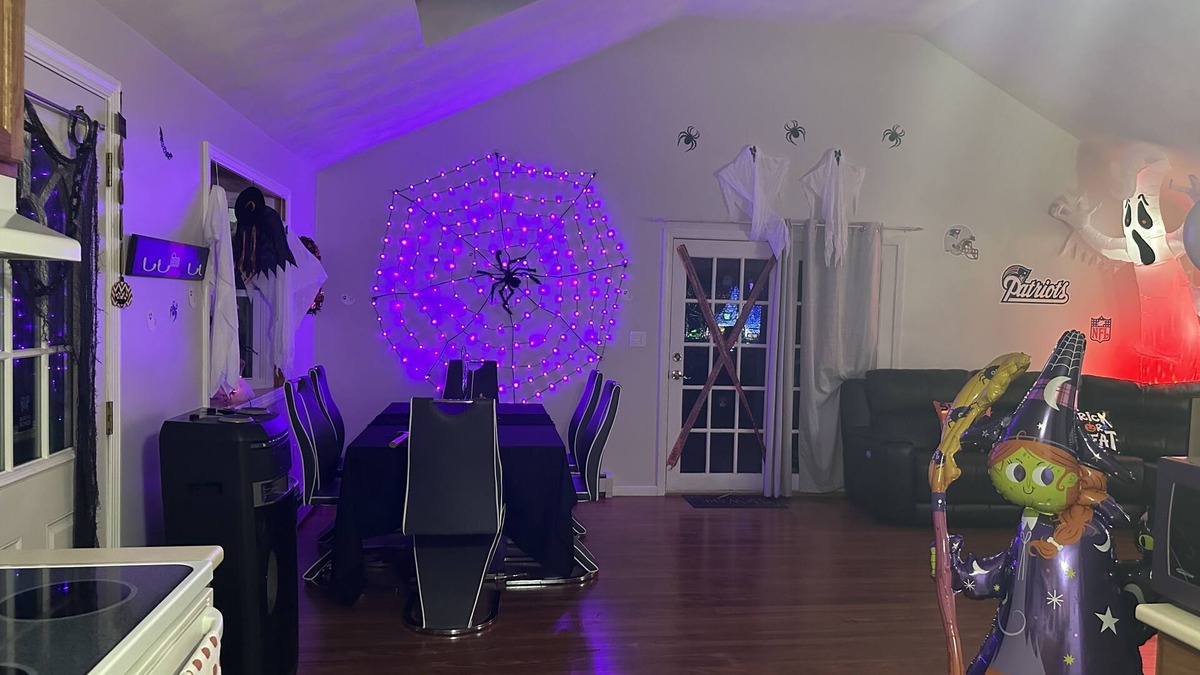 Salem House | Trick or Treat Guest Suite