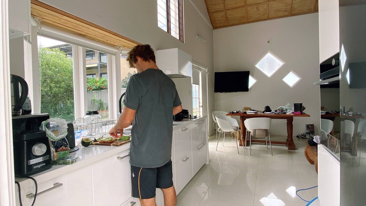 Trigg Apartment | Trigg Beach Studio just metres from the ocean and beach. Your perfect escape