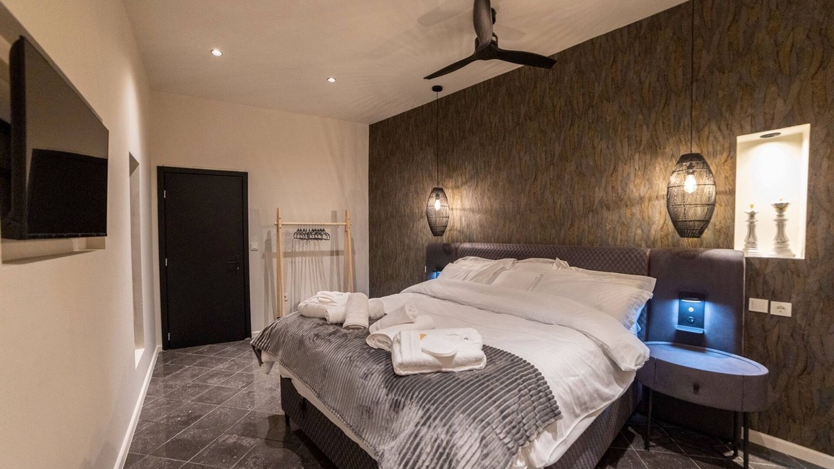 Trikala House | Trikala Mall Suites Luxury Suite Number 20