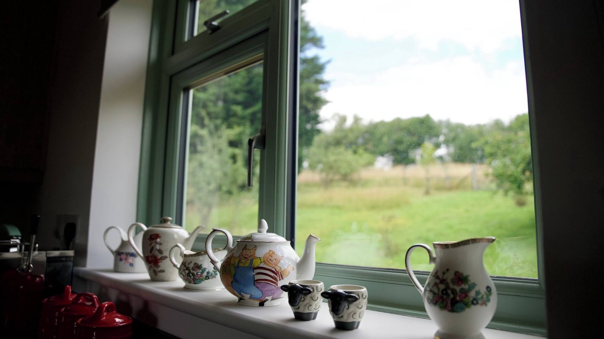 Berkhamsted Cottage | Tring Grange Cottage - Sleeps 2 - Onsite Parking