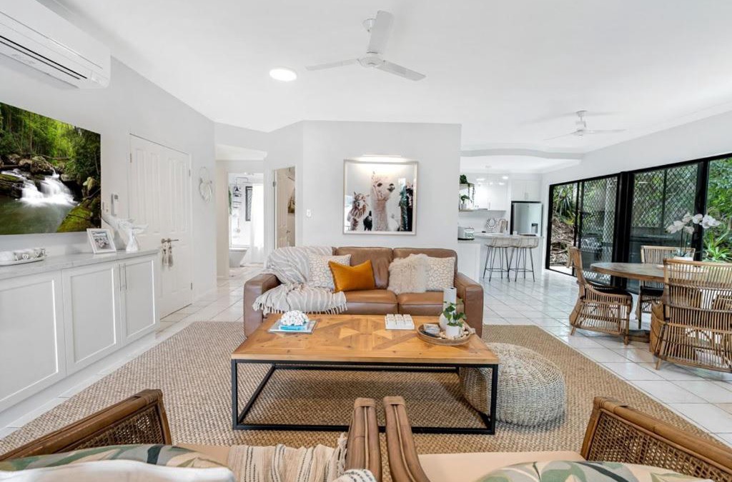Trinity Beach Apartment | Trinity Beach Tropical Hideaway