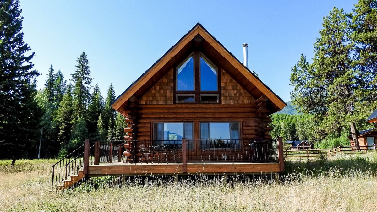 Polebridge Cabin | Trio of rustic cabins on 21 acres near Glacier National Park