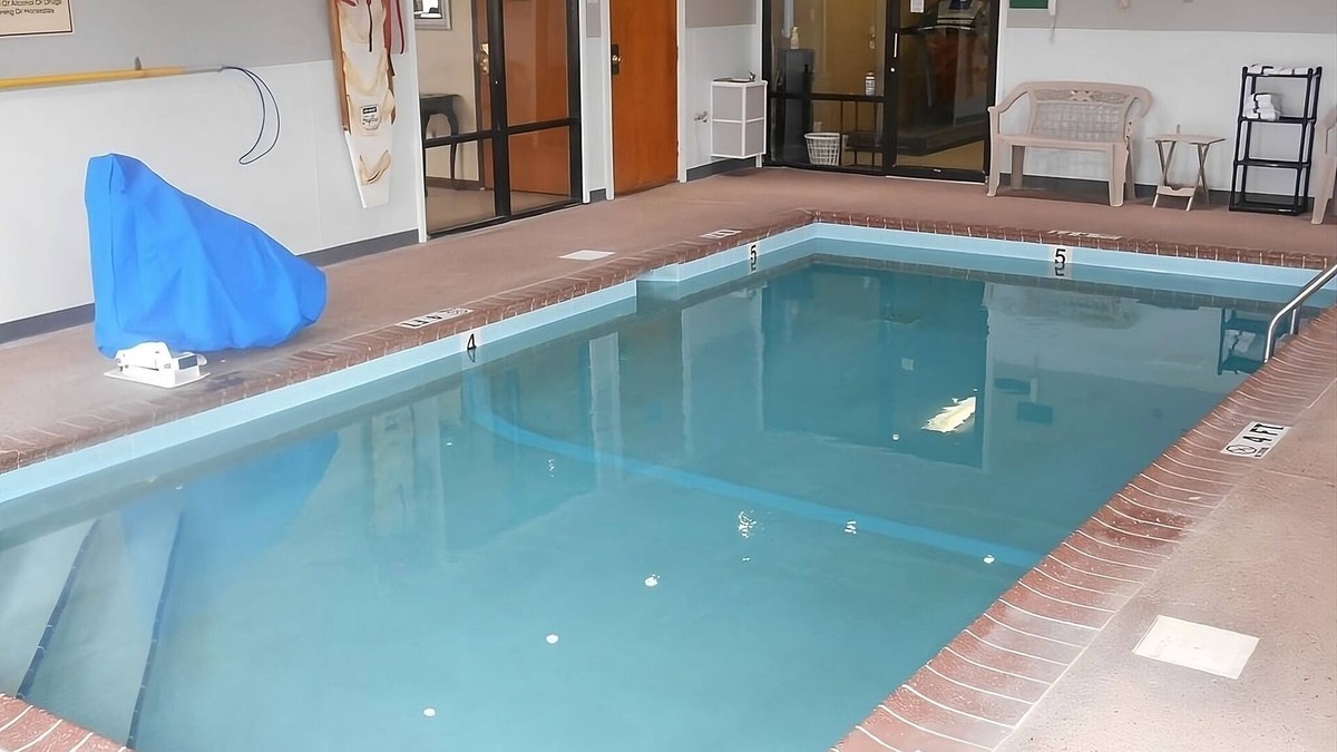 Lexington Resort | Trip to Lexington on the Budget, Stay at GuestHouse Lexington, Free Parking!