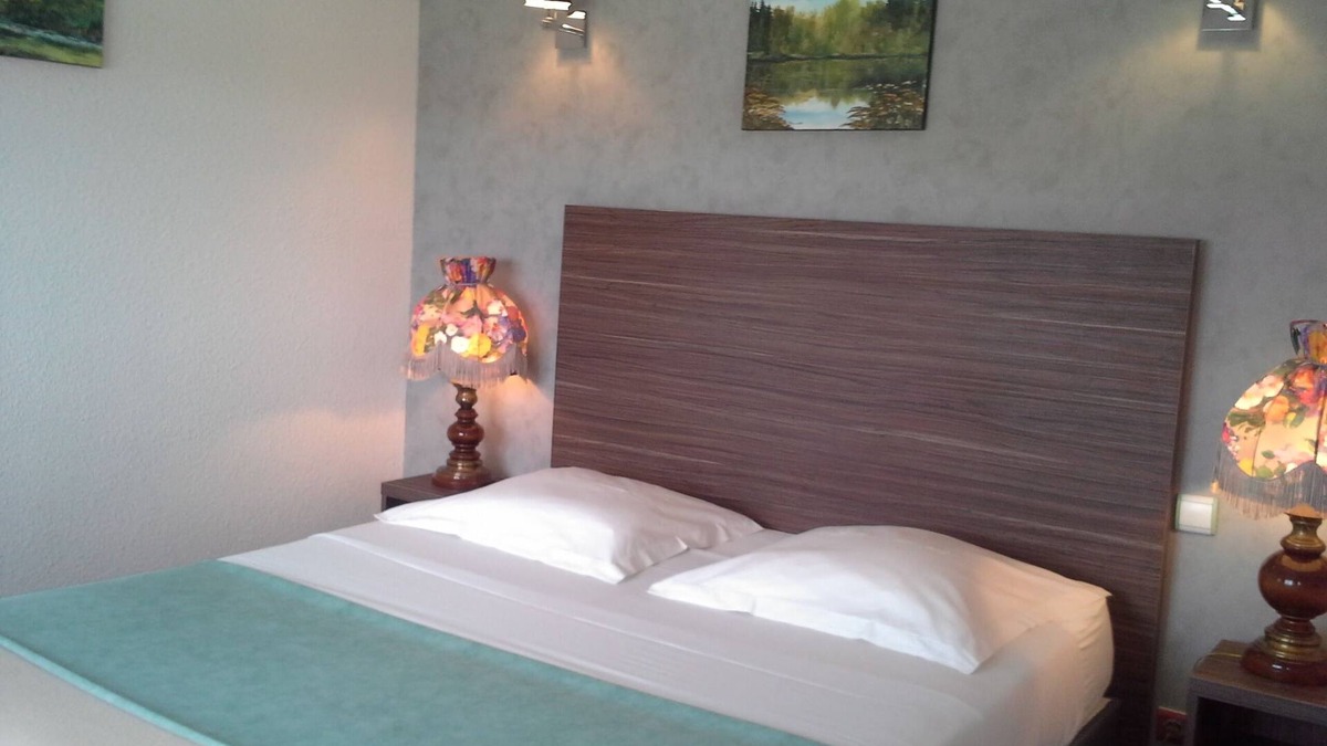 Girmont-Val-d'Ajol Apartment | Triple room Queen comfort 2 rooms