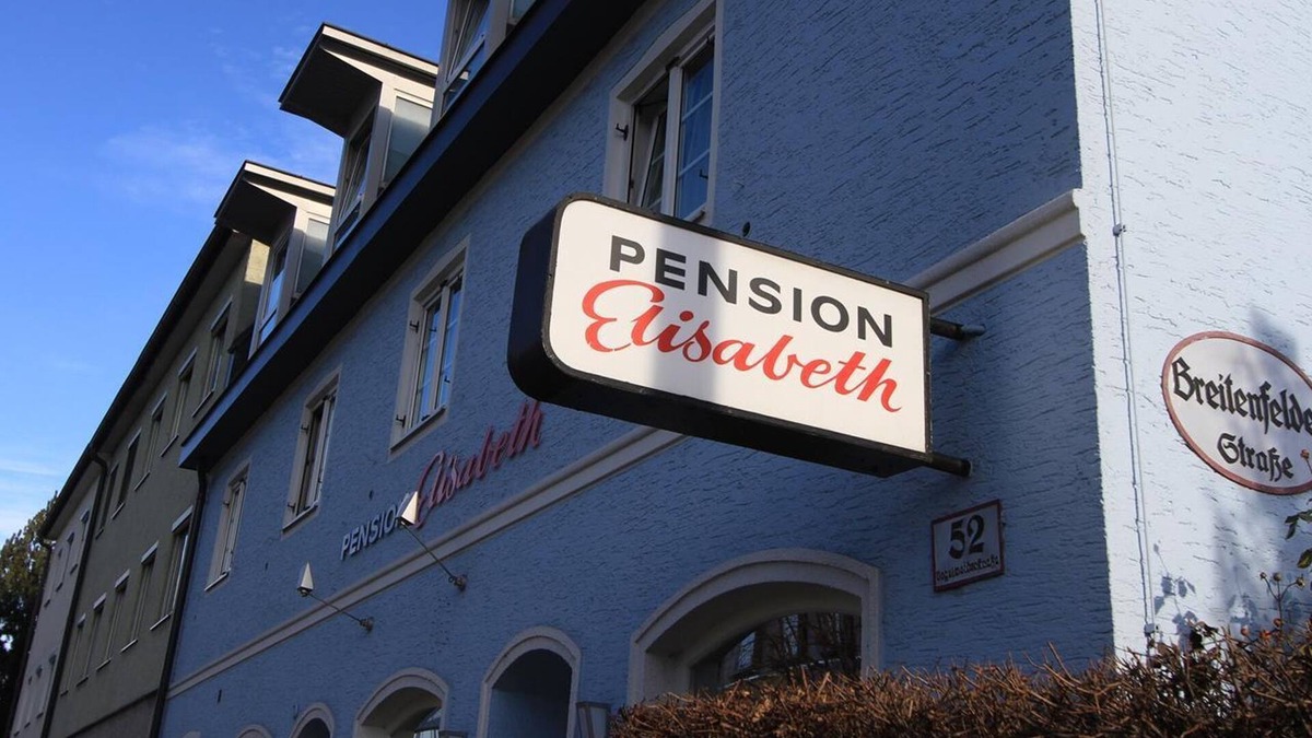Schallmoos Apartment | Triple room with shower - Elisabeth, pension