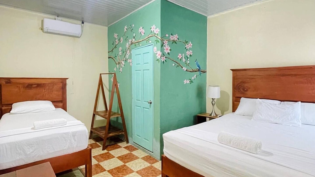 Moyogalpa Bed & Breakfast | Triple Room with View 2