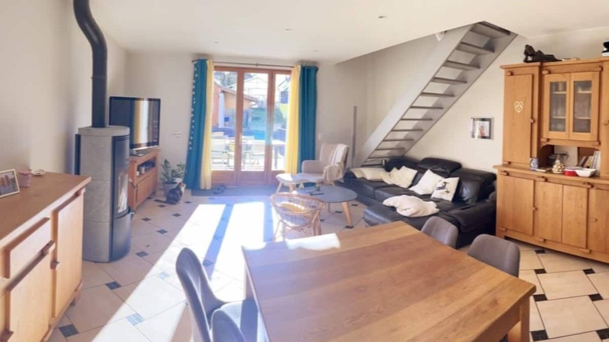Quintal Apartment | Triplex Dans Jolie Copropriété Familiale