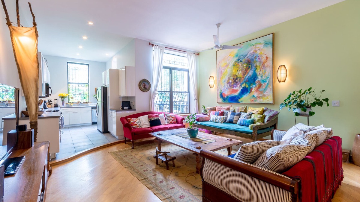 Central Park North House | Triplex in a Townhouse in Harlem Perfect for Family Gathering