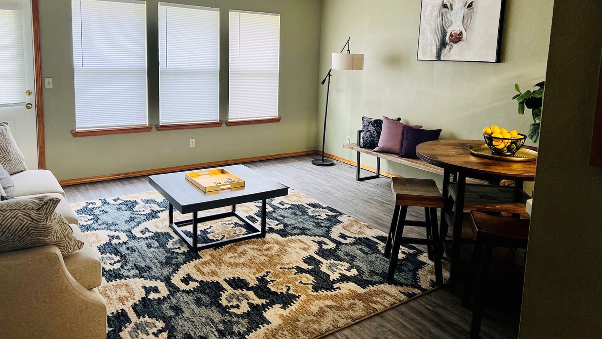 Enid House | Triplex in Enid with Garage