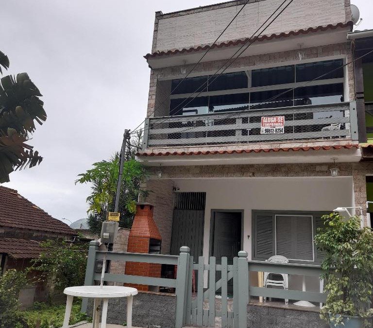 Sahy House | Triplex Praia Brava