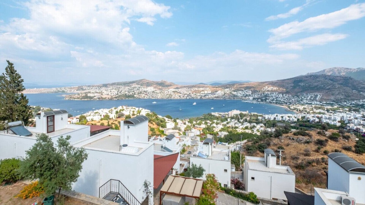 Gundogan Villa | Triplex Villa with Stunning View in Bodrum