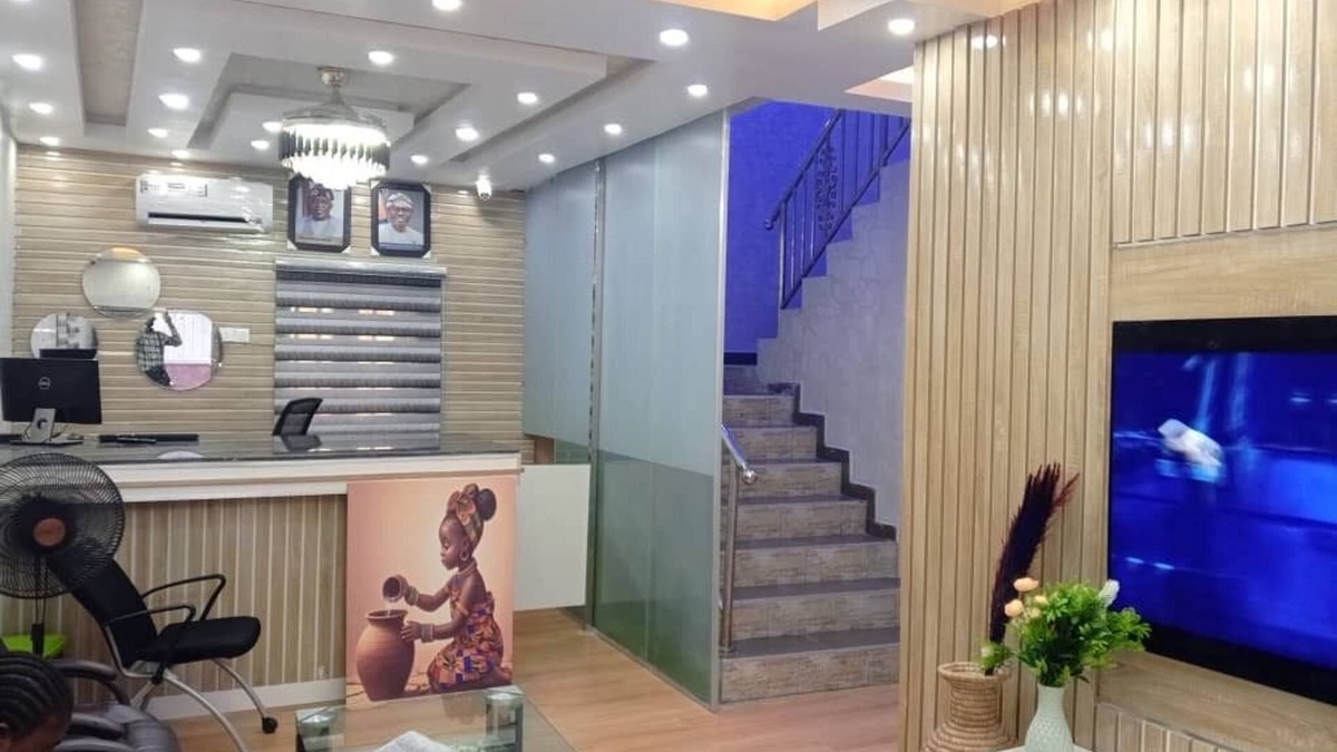 Lekki Hotel | Tristar Hotel & Suites