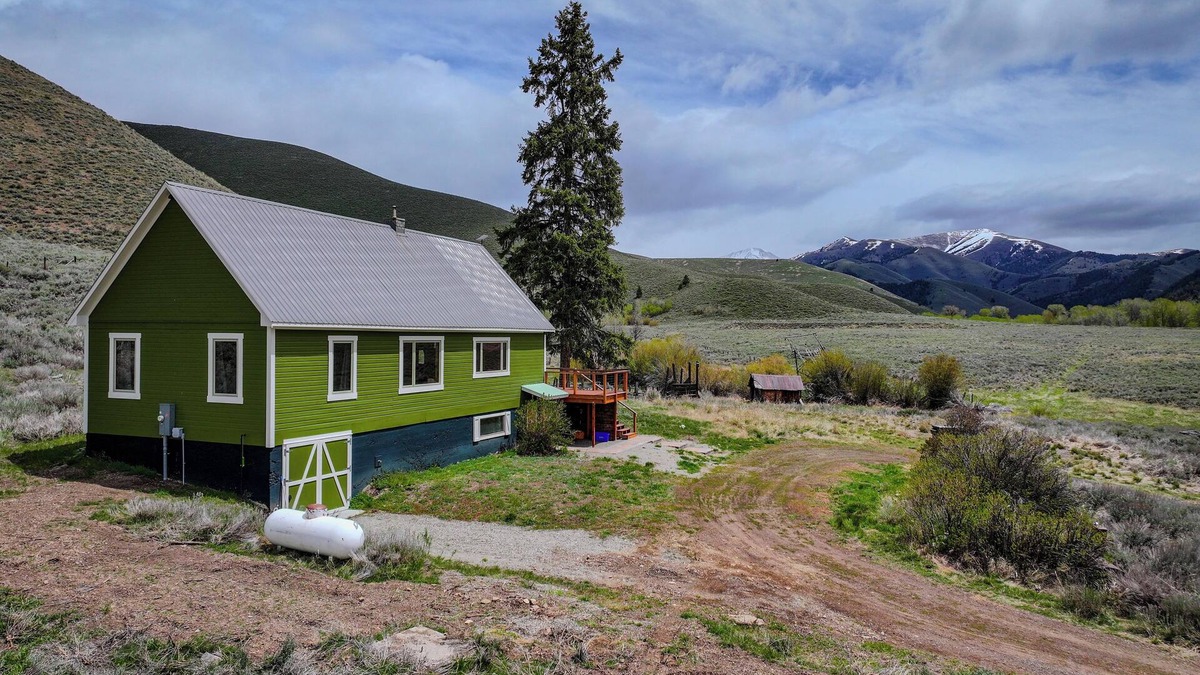 Sun Valley House | Triumph Ranch Farm House