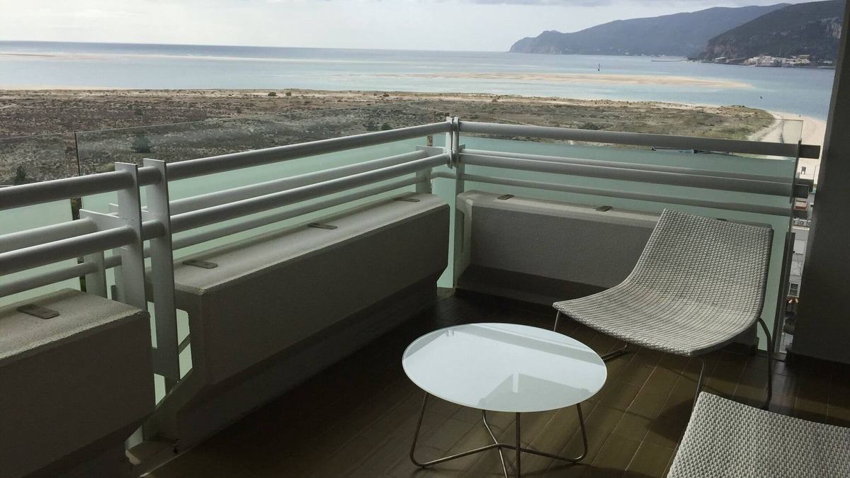 Carvalhal Apartment | TROIA, Sea view, indoor and outdoor pools, feet in the hot sand