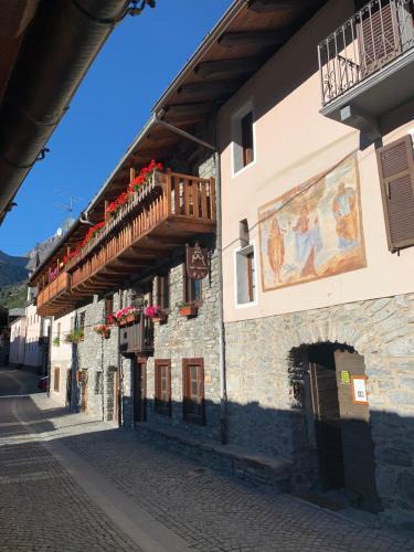 La Salle Apartment | TROIS COURONNE Appartamenti di Charme ad uso turistico VDA La Salle