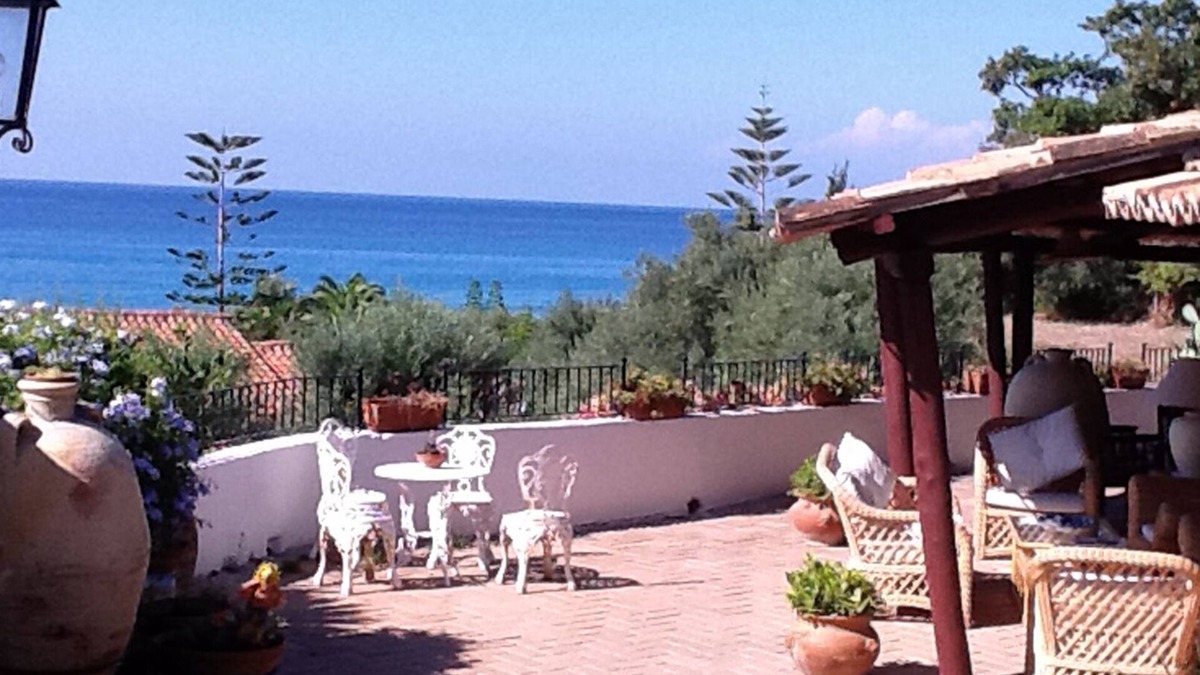 Parghelia Villa | TROPEA HOUSE ON THE SEA PRIVATE BEACH