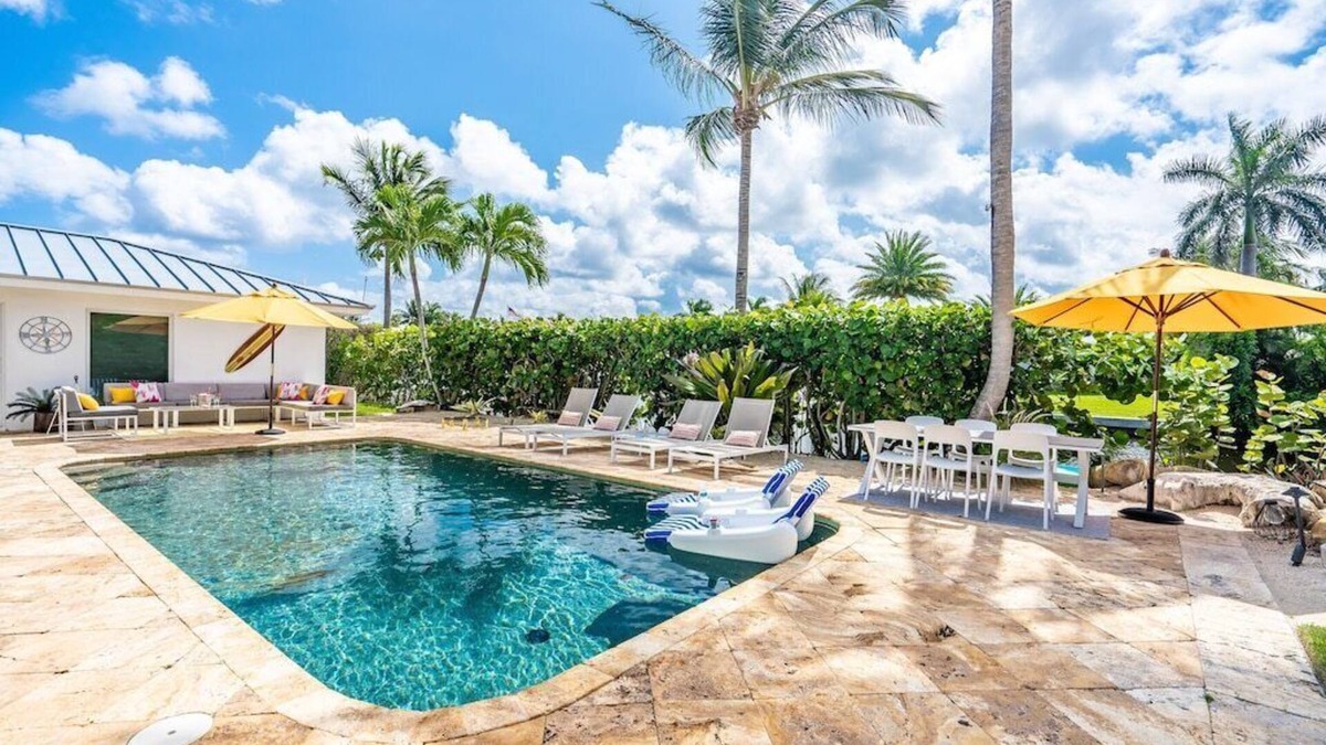 Tropic Isle House | Tropic Paradise~The Perfect Delray Beach Escape~ Heated Pool~Intracoastal Canal