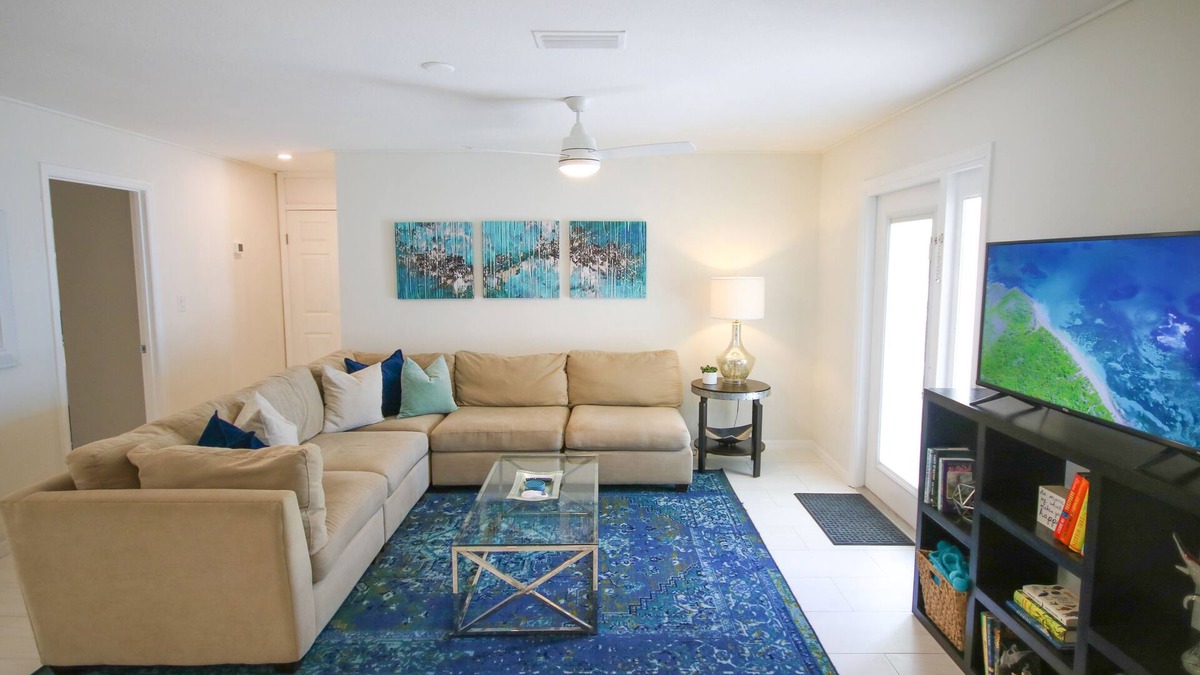 River Pointe House | Tropical and Tranquil Bradenton hideaway