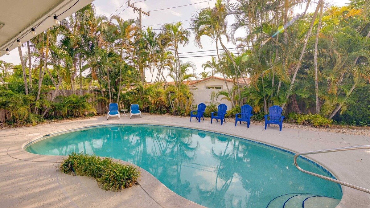 Imperial Point House | Tropical Heated Pool Retreat Getaway
