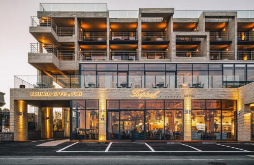 Andeok Hotel | Tropical Hideaway