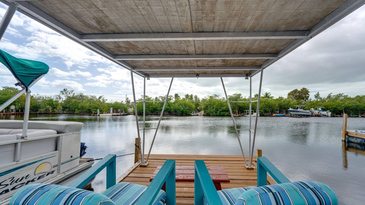 Twin Lakes House | Tropical Key Largo Retreat w/Private Dock!