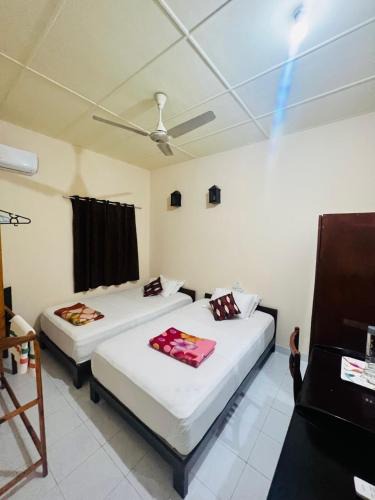 Hanimaadhoo House | Tropical Lodge