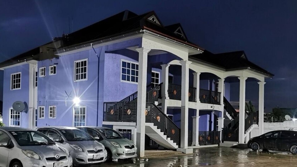 Accra Apartment | Tropical Oasis in Accra - 2 Bedroom Apartment