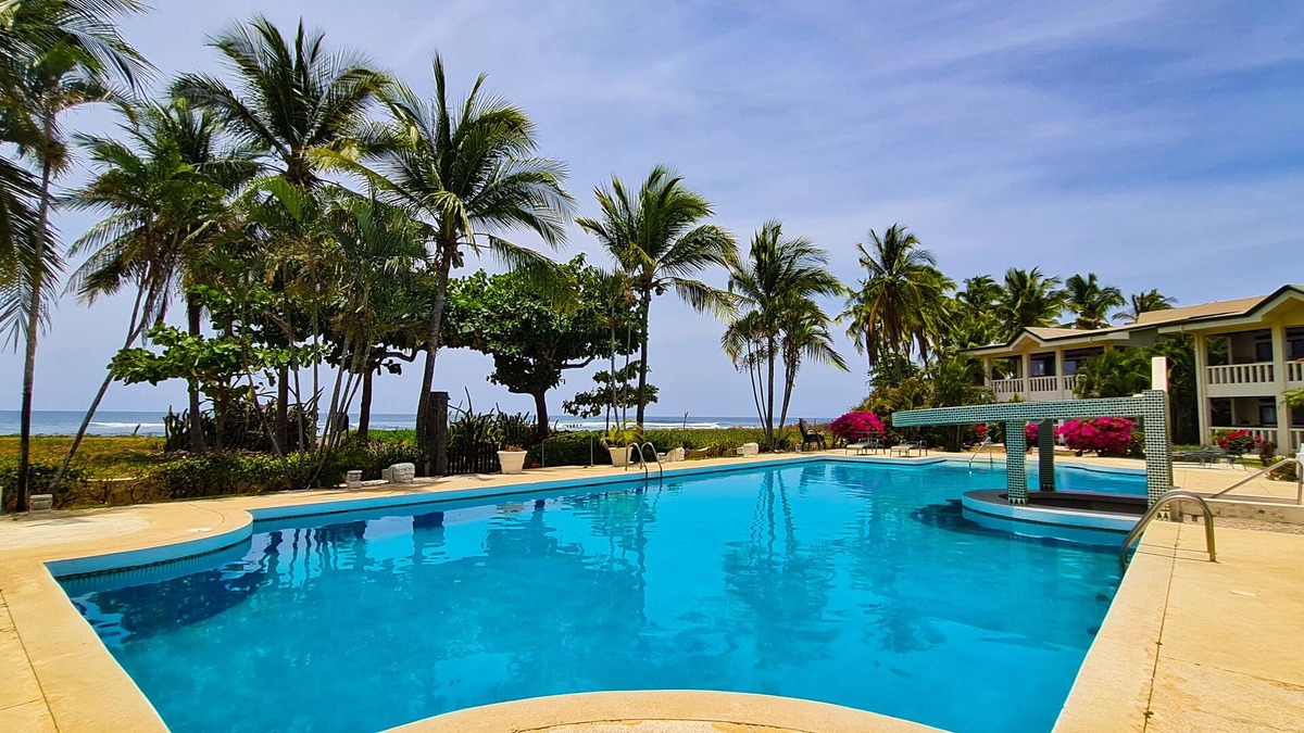 Junquillal Condo | Tropical oceanfront condo in Junquillal, WIFI, washer/dryer, AC, large kitchen.n