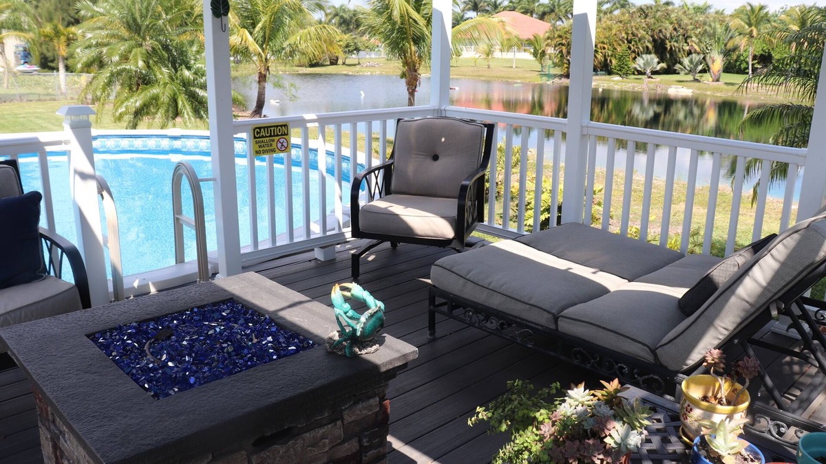 Southwest Ranches House | Tropical Paradise, private lake close to amenities