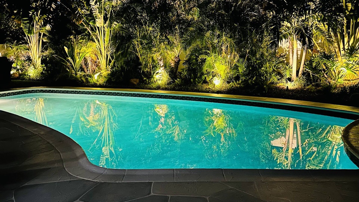 Lighthouse Point House | Tropical Paradise in Lighthouse