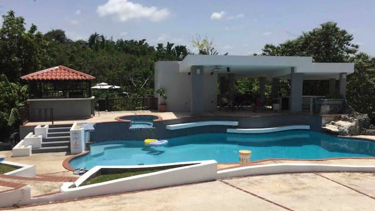 Toa Alta House | Tropical Paradise w/7 bedrooms and 6 baths