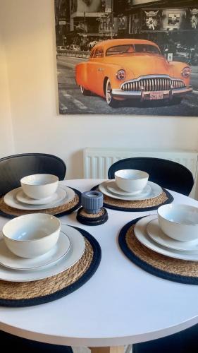 Salford House | Tropical Sun Homes - Beautiful spacious 3 bed home in a serene environment with free parking for 2 cars