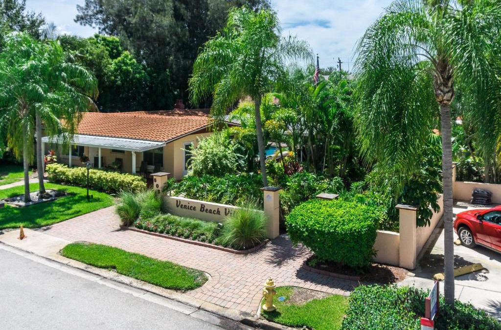 Venice Hotel | Tropical Villas Of Venice Beach