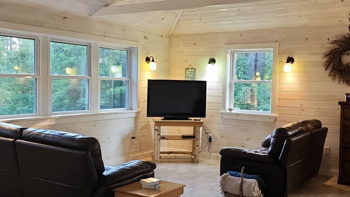 Town of Hermon Cottage | Trout Lake lakefront- Adirondack Foothills, Near SLU, SUNY Canton, and Clarkson