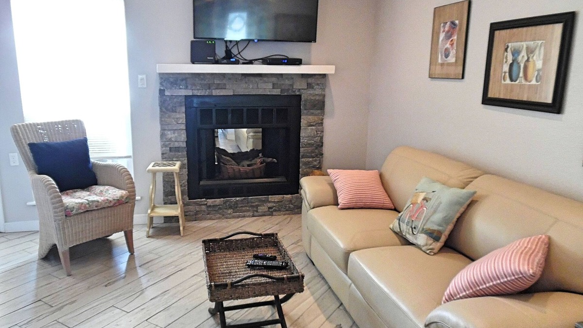 Port Aransas Condo | Trout Quarters! Beautiful 2 bedroom, 2.5 bath! Walk to the Beach!