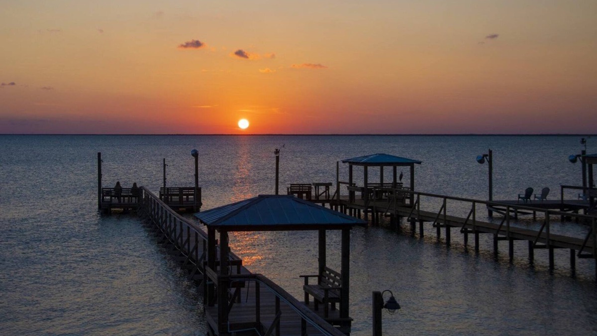 Rockport House | Trout Tank | View of Copano Bay, Fishing Pier!