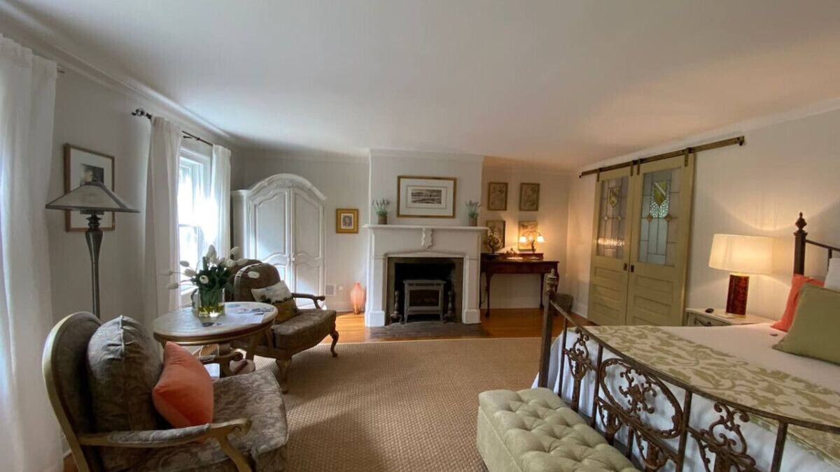 Harpers Ferry Apartment | Trouvaille House Suite #1 “Provence Suite"
