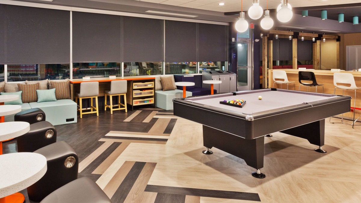Auburn Hotel | Tru by Hilton Auburn