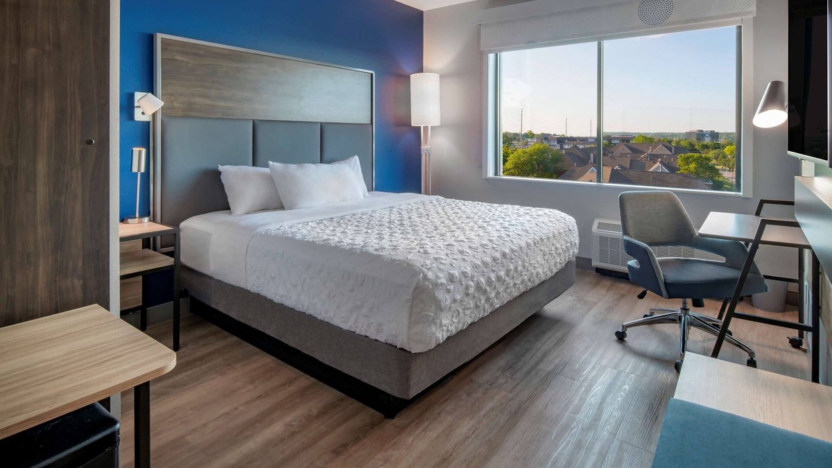 South Central Omaha Hotel | Tru By Hilton Omaha I-80 at 72nd Street, NE