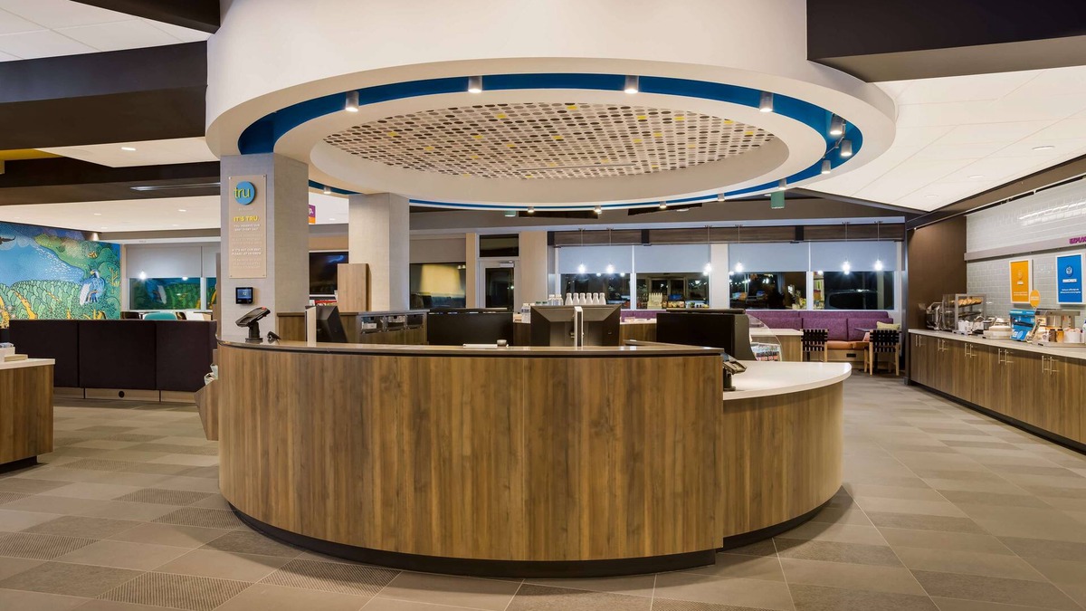 Traverse City Hotel | Tru By Hilton Traverse City