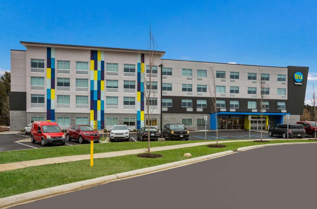 Traverse City Hotel | Tru By Hilton Traverse City