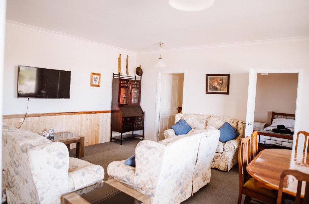 Sheffield Apartment | True Blue Five - The Residence