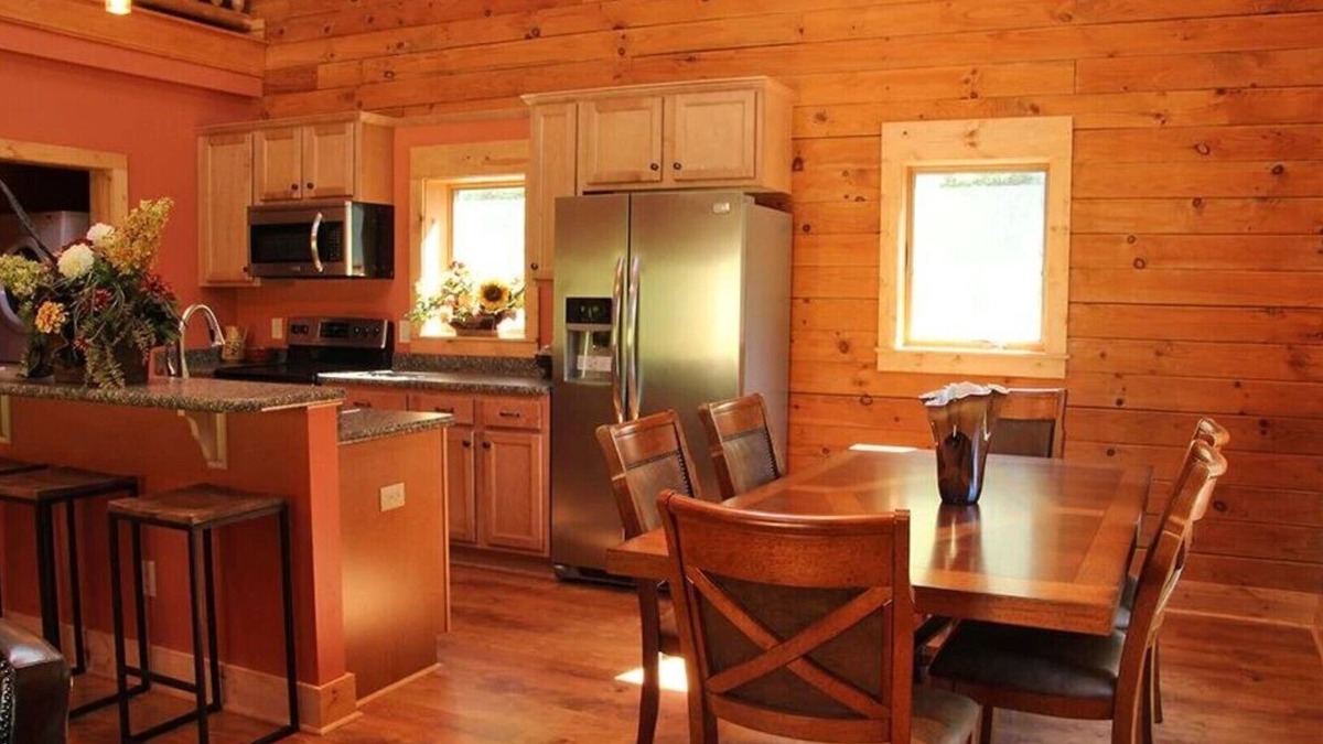 Naples Cabin | True Log Cabin Living At Bristol Mountain - Cabin Culture UNIT C