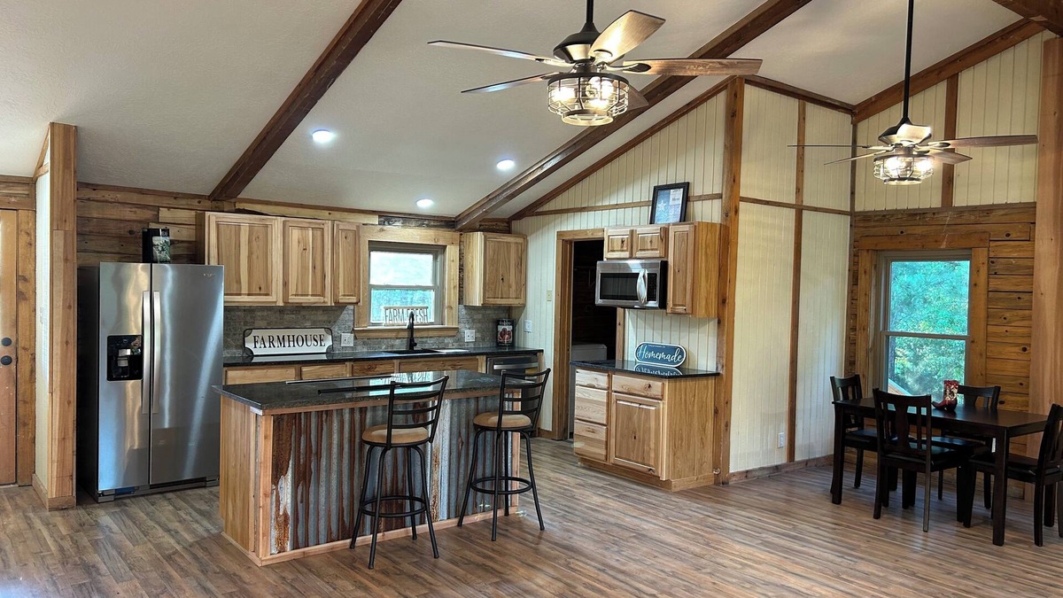 Coldspring House | True log home on 9 acres near Lake Livingston!