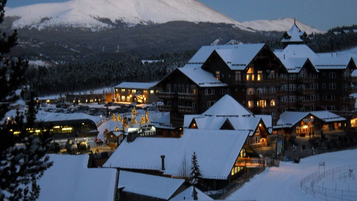 Peak 8 Condo | True Ski In/Out Awesome Views-Peak 7-8 Located on the main floor- slope side