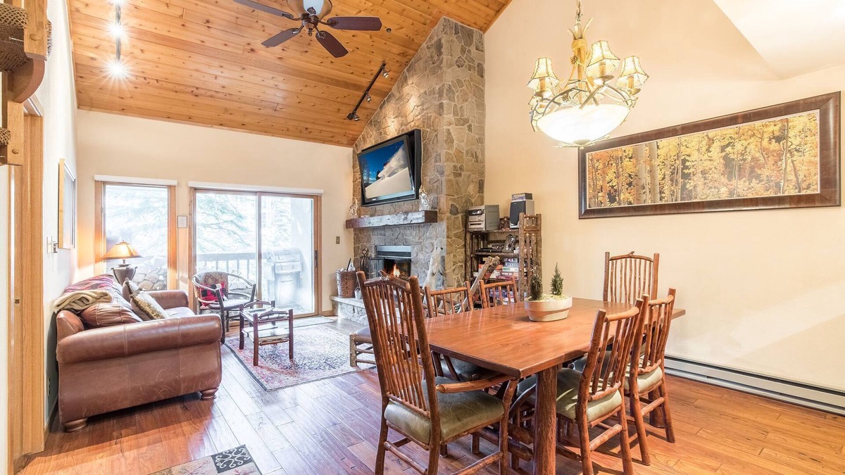 Beaver Creek Condo | TRUE Ski-in/out, walk 2 Village.1364 sf, 2 Kings, 3rd floor units large, BEST .